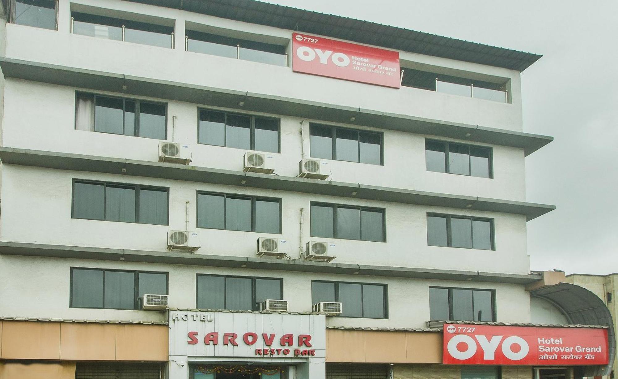 Oyo Hotel Sarovar Grand Kalamboli Exterior foto
